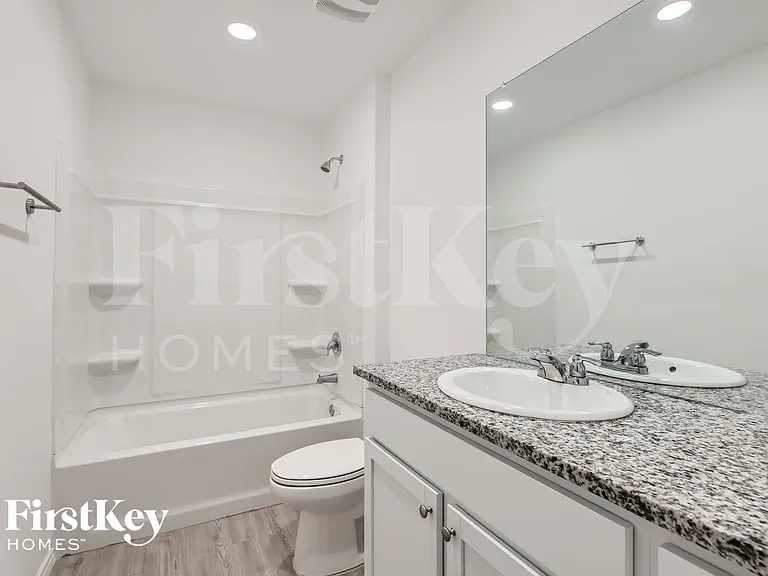 1335 White Willow — Photo 20