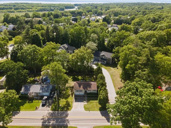742 Church Road, Colchester, VT 05446