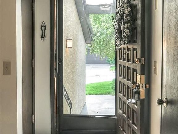 4th image of 4742 N 109th Cir