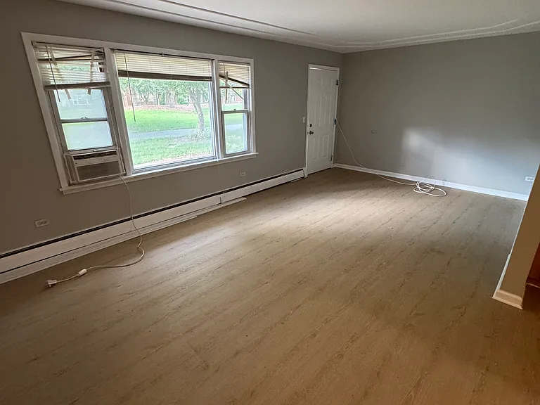 145 Dover Dr — Photo 2