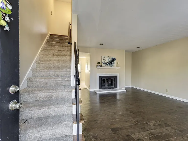 5768 Stone Brook Dr — Photo 7