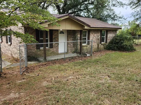 115 Robin St, Thorsby, AL 35171