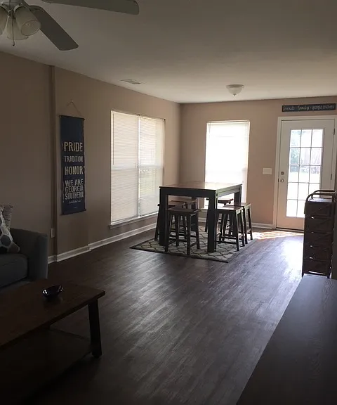 195 Herschel Dr — Photo 29