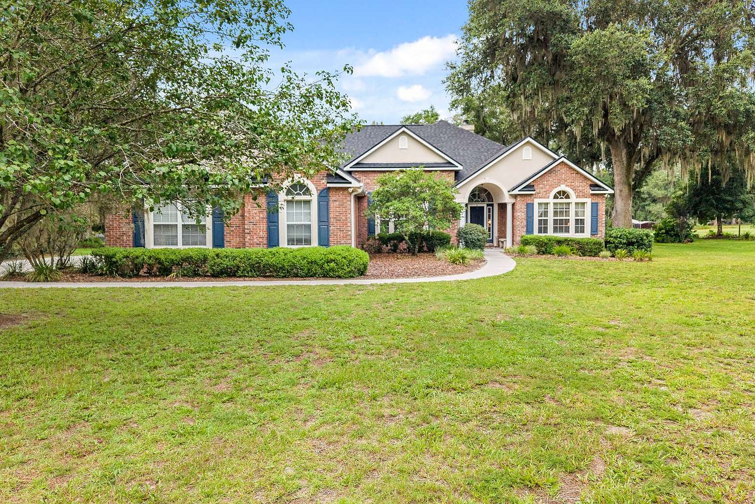1122 NW Frontier Dr — The Country Club at Lake City
