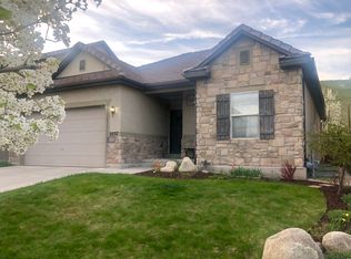 2037 E Brookings Dr, Draper, UT 84020