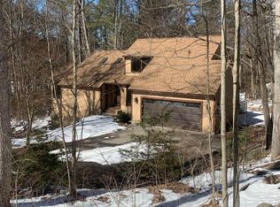 16 Old Manchester Rd, Amherst, NH 03031