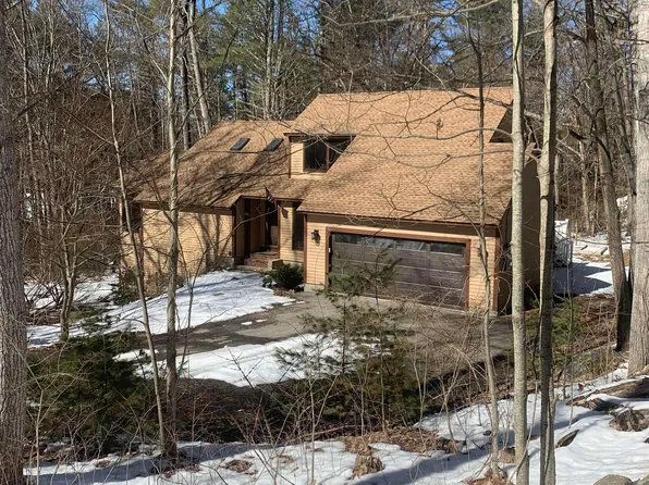 16 Old Manchester Road, Amherst, NH 03031