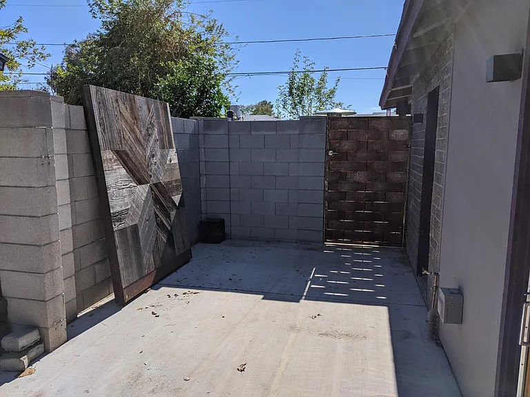 1315 E Orange St #B — Photo 17