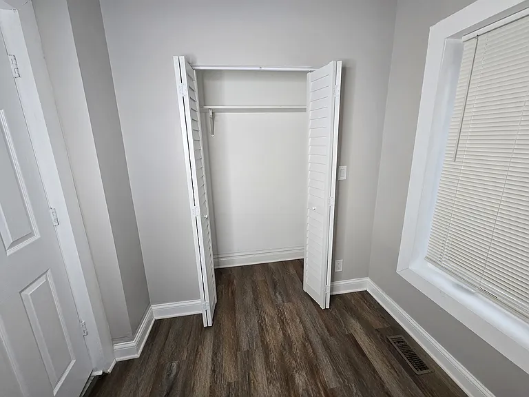 1437 S 49th Ct #1R — Photo 3