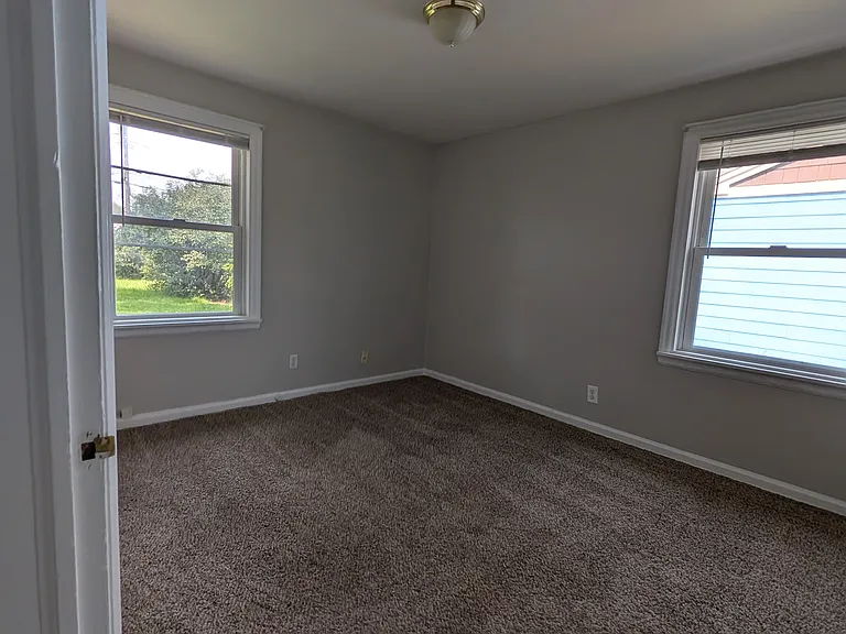 5609 N Hemlock St — Photo 17