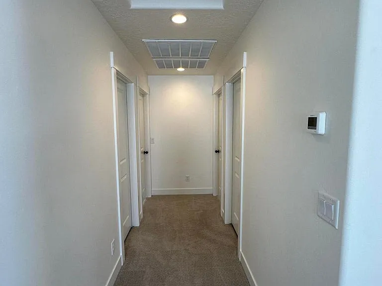 366 N 40 E — Photo 18