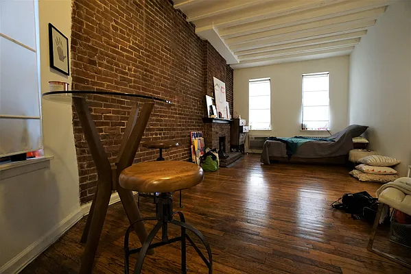 Rented by Best Apartments North Inc | media 12