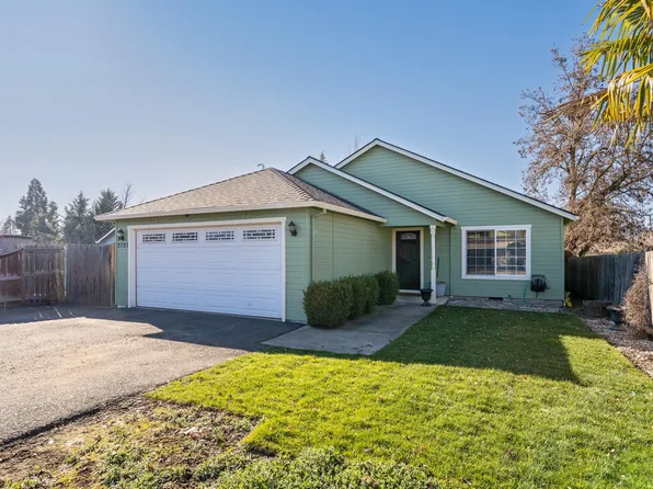 2727 Connell Ave, Medford, OR 97501