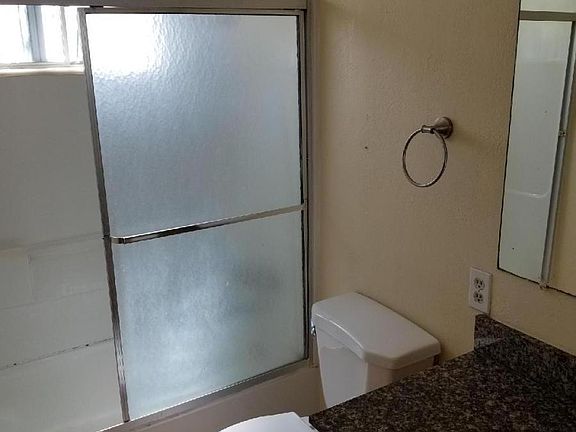3rd image of 4305 Kendall St APT 5
