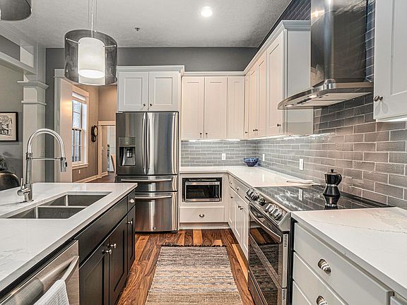 2nd image of 9 S 3rd St Unit 206