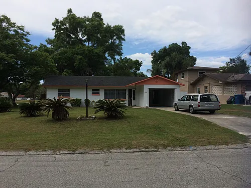 1351 Almond St Photo 1