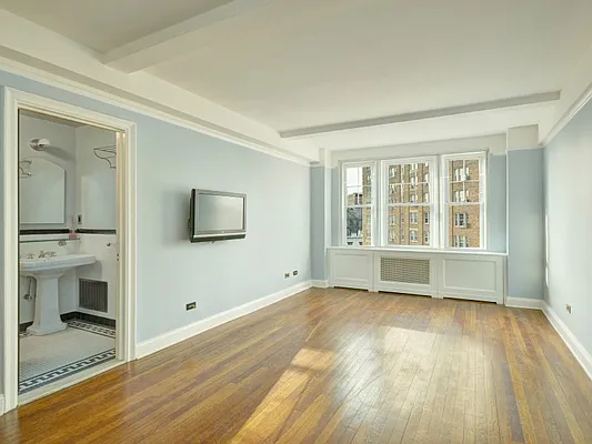 Sold by Sotheby's International Realty | media 15