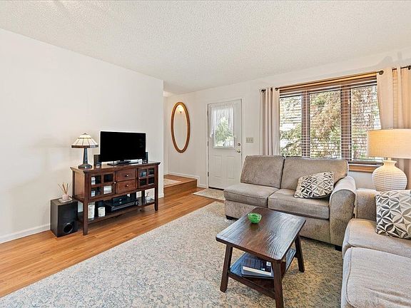 5th image of 85 Steelhead Rd