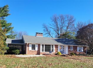 13042 Spanish Pond Rd, Saint Louis, MO 63138