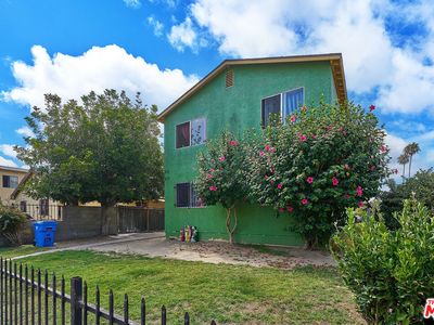 210 W 77th St, Los Angeles, CA, 90003