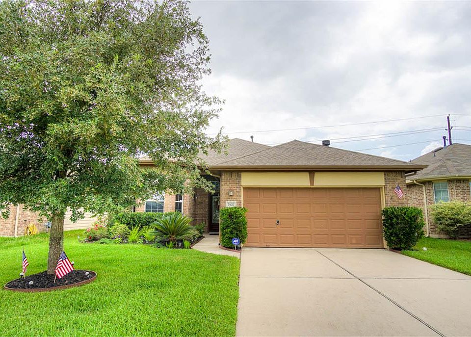 1st image of 7627 Oak Sage Dr