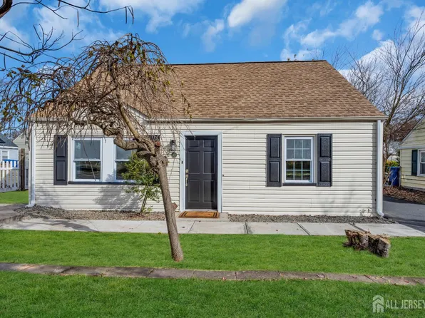 11 N Randolphville Rd, Piscataway, NJ 08854