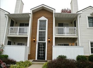 102 Westwick Ct UNIT 3, Sterling, VA 20165