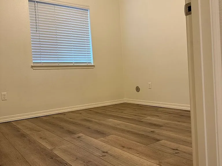 6005 SE 51st Ave — Photo 11