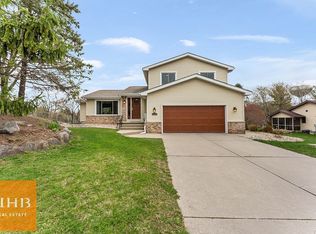 2930 Osmundsen Rd, Fitchburg, WI 53711