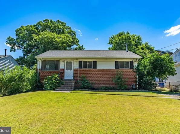4709 Glenoak Rd, Hyattsville, MD 20784