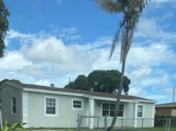 2885 NW 155th Ter, Miami Gardens, FL 33054