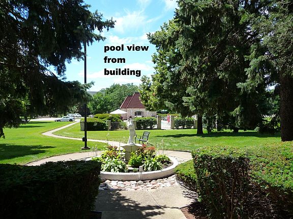 4th image of 305 Two Carriage Way Dr #5100-2