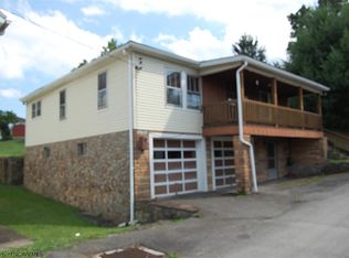 421 Howard St, Shinnston, WV 26431