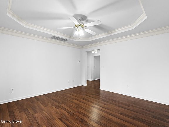 3rd image of 9929 Chenoweth Vista Way