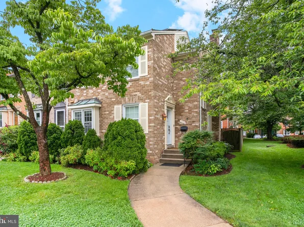 10293 Arizona Cir #58, Bethesda, MD 20817