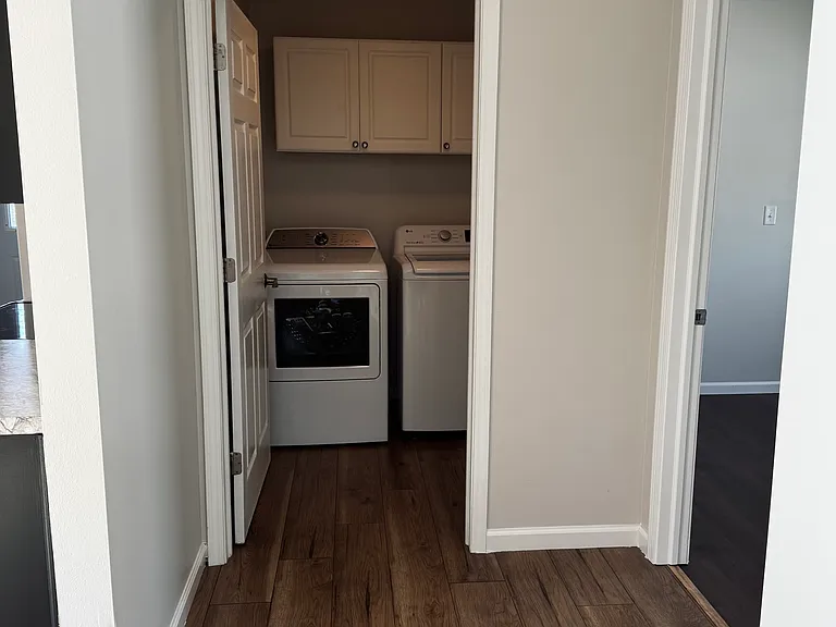 806 10th St SW — Photo 18
