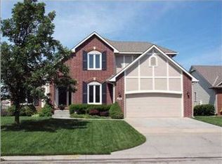 3217 N Lakecrest St, Wichita, KS 67205