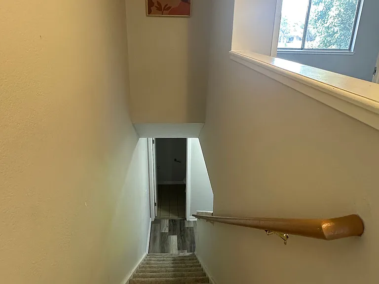 362 Tabor Ave — Photo 15