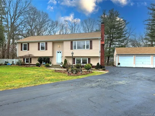 45 Country Club Lane, Wallingford, CT 06492