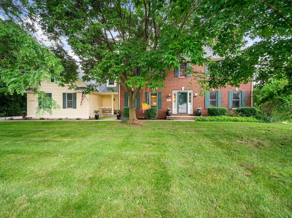 W328N3680 Range Woods DRIVE, Nashotah, WI 53058