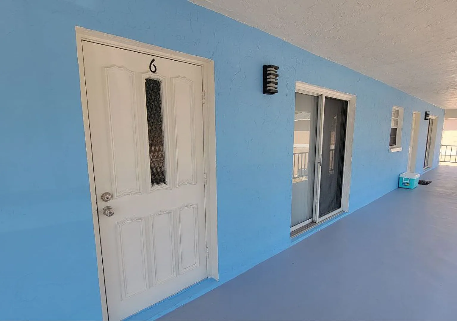 504 Barcelona Avenue — Photo 4