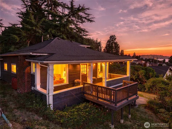 10115 66th Avenue S, Seattle, WA 98178