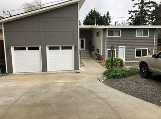 8439 NE 177th St, Bothell, WA 98011