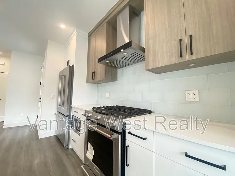 867 Morrison Ave #4 — Photo 5