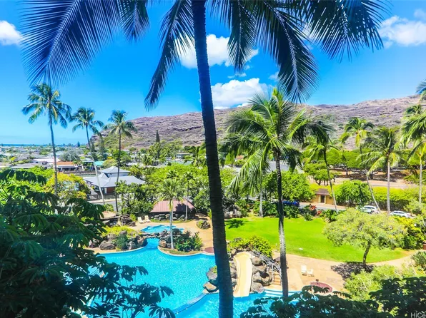501 Hahaione St APT 15H, Honolulu, HI 96825