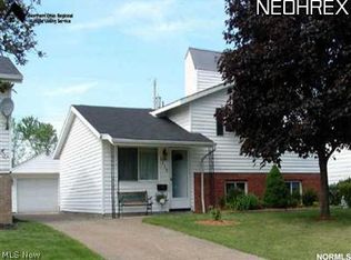 4215 Holl Ave, Sheffield Lake, OH 44054