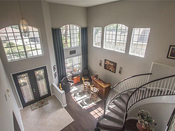 4th image of 23314 Dinhurst Ct
