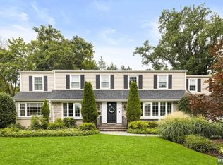 75 Stonehurst Dr, Tenafly, NJ 07670