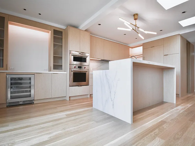 120 Randall St #120 — Photo 7