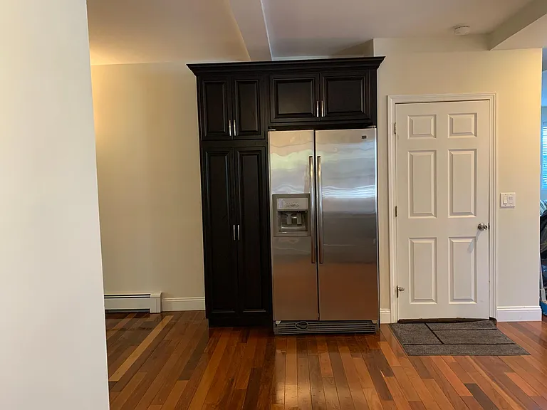 166 Main St #1 — Photo 5